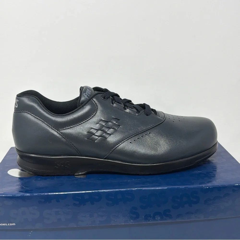 SAS Free Time Womens 9M Navy Leather Walking Shoes USA STORE MODEL